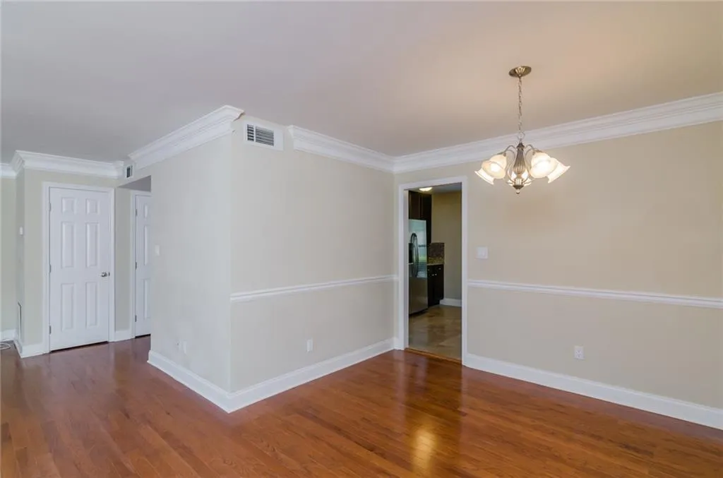 6980 Roswell Road Unit G3, Atlanta, Georgia 30328, 3 Bedrooms Bedrooms, ,2 BathroomsBathrooms,Residential,Sold,6980 Roswell Road Unit G3,5846584