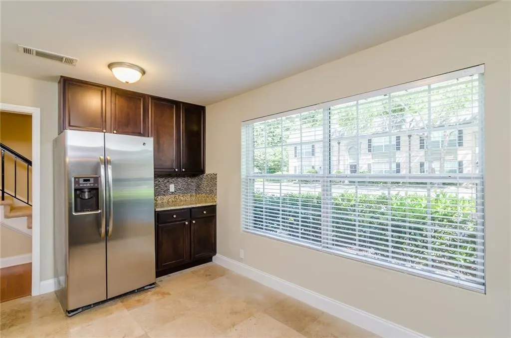 6980 Roswell Road Unit G3, Atlanta, Georgia 30328, 3 Bedrooms Bedrooms, ,2 BathroomsBathrooms,Residential,Sold,6980 Roswell Road Unit G3,5846584