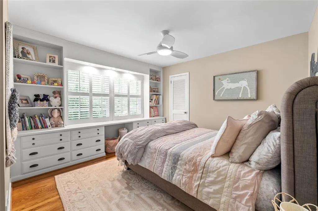380 Amberidge Trail, Atlanta, Georgia 30328, 3 Bedrooms Bedrooms, ,2 BathroomsBathrooms,Residential,Sold,380 Amberidge Trail,7556130