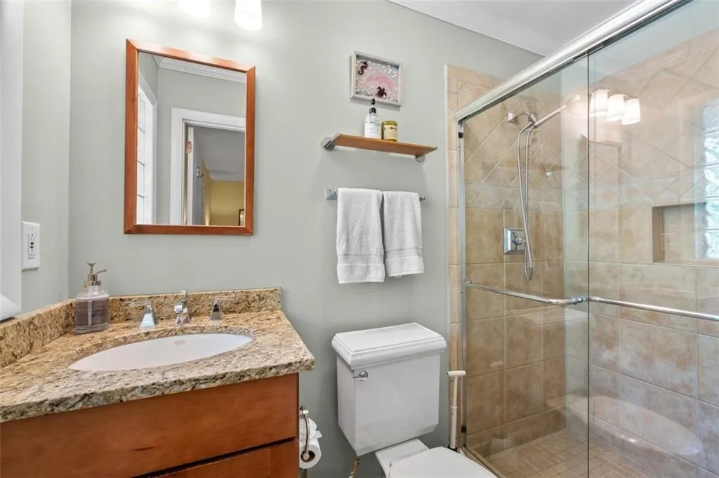 380 Amberidge Trail, Atlanta, Georgia 30328, 3 Bedrooms Bedrooms, ,2 BathroomsBathrooms,Residential,Sold,380 Amberidge Trail,7556130