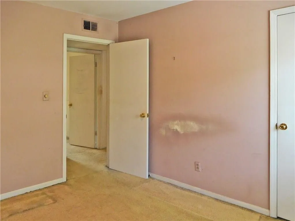 5648 Kingsport Drive Unit 7, Atlanta, Georgia 30342, 3 Bedrooms Bedrooms, ,2 BathroomsBathrooms,Residential,Sold,5648 Kingsport Drive Unit 7,5855532