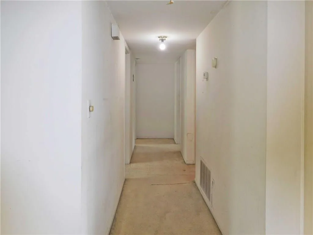 5648 Kingsport Drive Unit 7, Atlanta, Georgia 30342, 3 Bedrooms Bedrooms, ,2 BathroomsBathrooms,Residential,Sold,5648 Kingsport Drive Unit 7,5855532