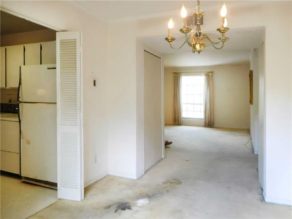 5648 Kingsport Drive Unit 7, Atlanta, Georgia 30342, 3 Bedrooms Bedrooms, ,2 BathroomsBathrooms,Residential,Sold,5648 Kingsport Drive Unit 7,5855532