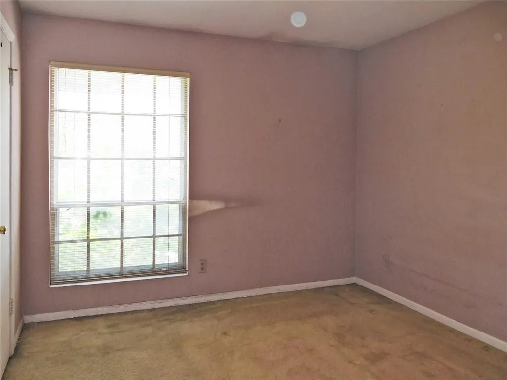 5648 Kingsport Drive Unit 7, Atlanta, Georgia 30342, 3 Bedrooms Bedrooms, ,2 BathroomsBathrooms,Residential,Sold,5648 Kingsport Drive Unit 7,5855532