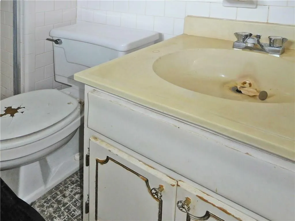 5648 Kingsport Drive Unit 7, Atlanta, Georgia 30342, 3 Bedrooms Bedrooms, ,2 BathroomsBathrooms,Residential,Sold,5648 Kingsport Drive Unit 7,5855532