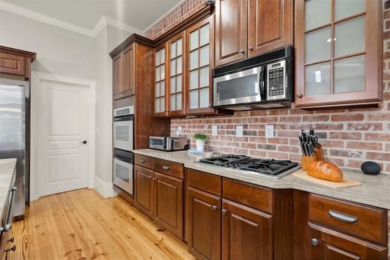5512 Glenridge Drive Ne Unit E, Sandy Springs, Georgia 30342, 4 Bedrooms Bedrooms, ,4 BathroomsBathrooms,Residential,Sold,5512 Glenridge Drive Ne Unit E,7492546