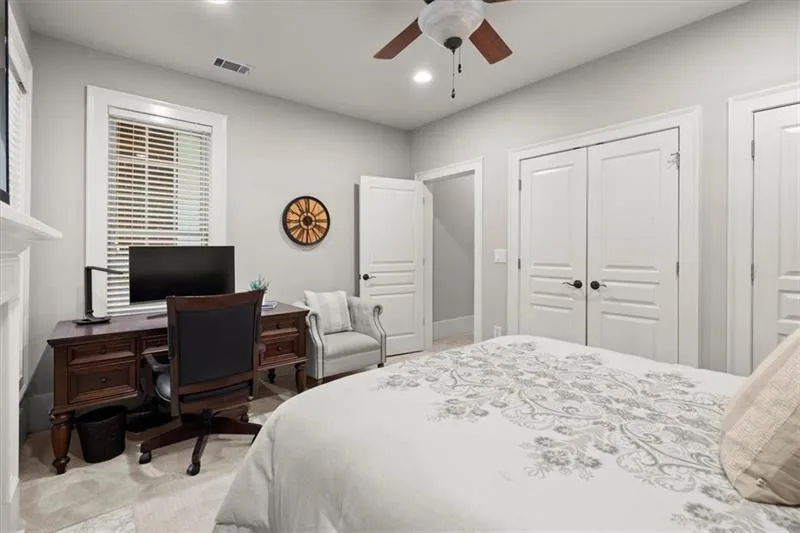 5512 Glenridge Drive Ne Unit E, Sandy Springs, Georgia 30342, 4 Bedrooms Bedrooms, ,4 BathroomsBathrooms,Residential,Sold,5512 Glenridge Drive Ne Unit E,7492546
