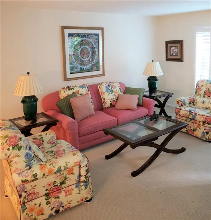 6851 Roswell Road Ne Unit F16, Sandy Springs, Georgia 30328, 3 Bedrooms Bedrooms, ,2 BathroomsBathrooms,Residential,Sold,6851 Roswell Road Ne Unit F16,6735508