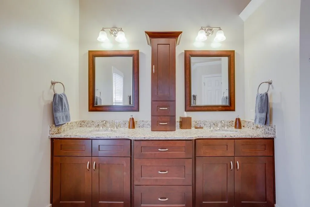 400 Ashdowne Way, Sandy Springs, Georgia 30350, 5 Bedrooms Bedrooms, ,4 BathroomsBathrooms,Residential,Sold,400 Ashdowne Way,5808355