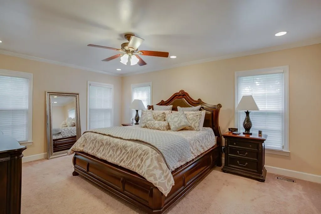 400 Ashdowne Way, Sandy Springs, Georgia 30350, 5 Bedrooms Bedrooms, ,4 BathroomsBathrooms,Residential,Sold,400 Ashdowne Way,5808355