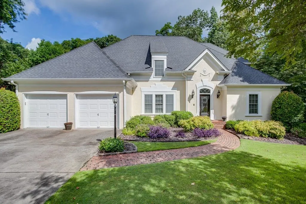 400 Ashdowne Way, Sandy Springs, Georgia 30350, 5 Bedrooms Bedrooms, ,4 BathroomsBathrooms,Residential,Sold,400 Ashdowne Way,5808355