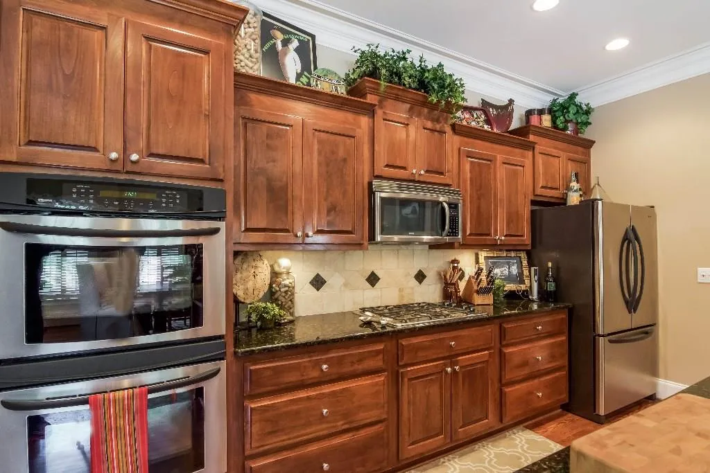 5492 Glenridge Drive Unit 568, Atlanta, Georgia 30342, 3 Bedrooms Bedrooms, ,3 BathroomsBathrooms,Residential,Sold,5492 Glenridge Drive Unit 568,5576505