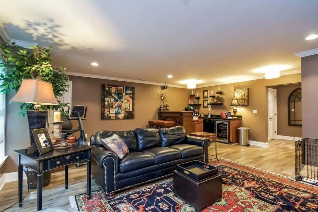 5492 Glenridge Drive Unit 568, Atlanta, Georgia 30342, 3 Bedrooms Bedrooms, ,3 BathroomsBathrooms,Residential,Sold,5492 Glenridge Drive Unit 568,5576505