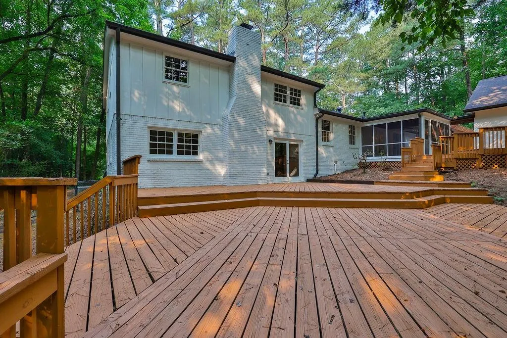 7495 Twin Branch Road, Sandy Springs, Georgia 30328, 4 Bedrooms Bedrooms, ,3 BathroomsBathrooms,Residential,Sold,7495 Twin Branch Road,7245687