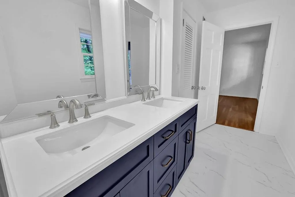 7495 Twin Branch Road, Sandy Springs, Georgia 30328, 4 Bedrooms Bedrooms, ,3 BathroomsBathrooms,Residential,Sold,7495 Twin Branch Road,7245687