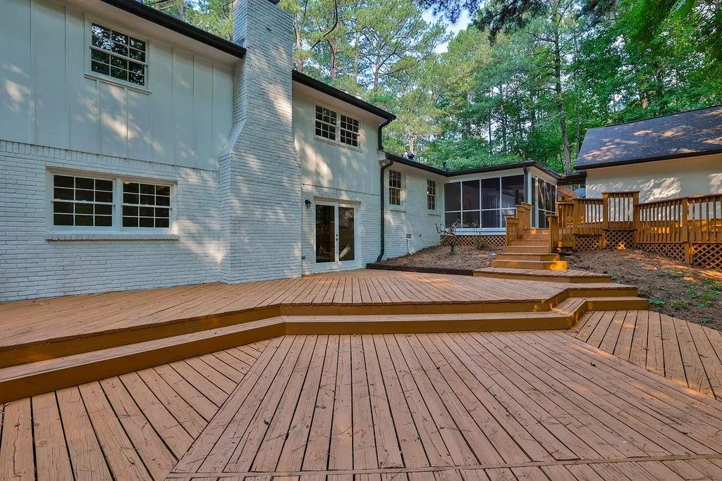 7495 Twin Branch Road, Sandy Springs, Georgia 30328, 4 Bedrooms Bedrooms, ,3 BathroomsBathrooms,Residential,Sold,7495 Twin Branch Road,7245687