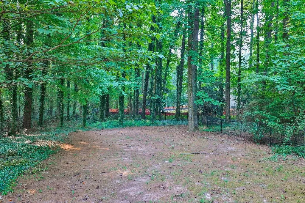 7495 Twin Branch Road, Sandy Springs, Georgia 30328, 4 Bedrooms Bedrooms, ,3 BathroomsBathrooms,Residential,Sold,7495 Twin Branch Road,7245687