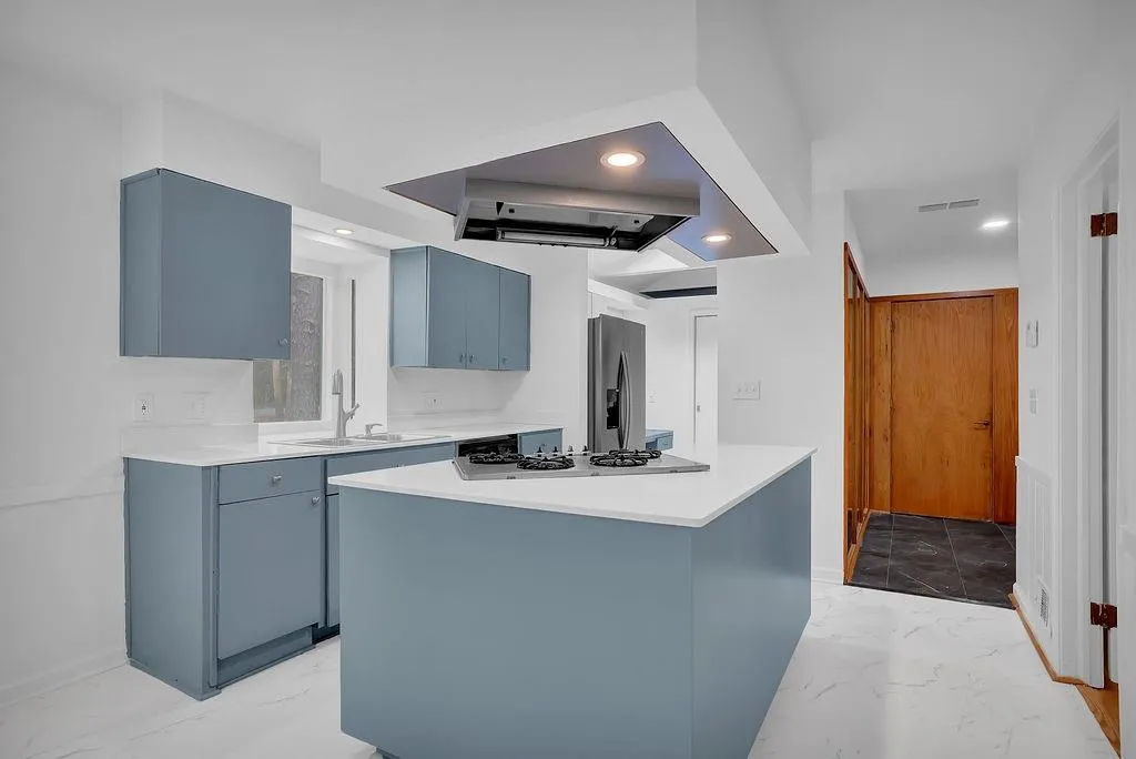 7495 Twin Branch Road, Sandy Springs, Georgia 30328, 4 Bedrooms Bedrooms, ,3 BathroomsBathrooms,Residential,Sold,7495 Twin Branch Road,7245687