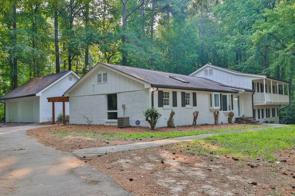 7495 Twin Branch Road, Sandy Springs, Georgia 30328, 4 Bedrooms Bedrooms, ,3 BathroomsBathrooms,Residential,Sold,7495 Twin Branch Road,7245687