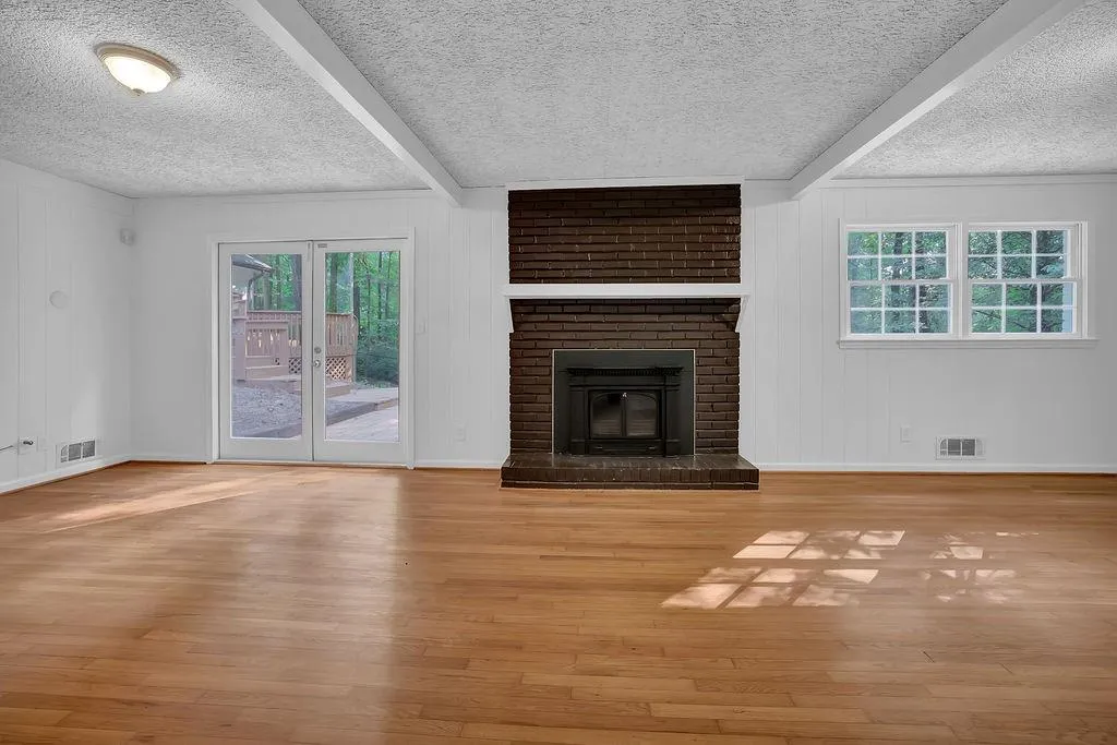 7495 Twin Branch Road, Sandy Springs, Georgia 30328, 4 Bedrooms Bedrooms, ,3 BathroomsBathrooms,Residential,Sold,7495 Twin Branch Road,7245687