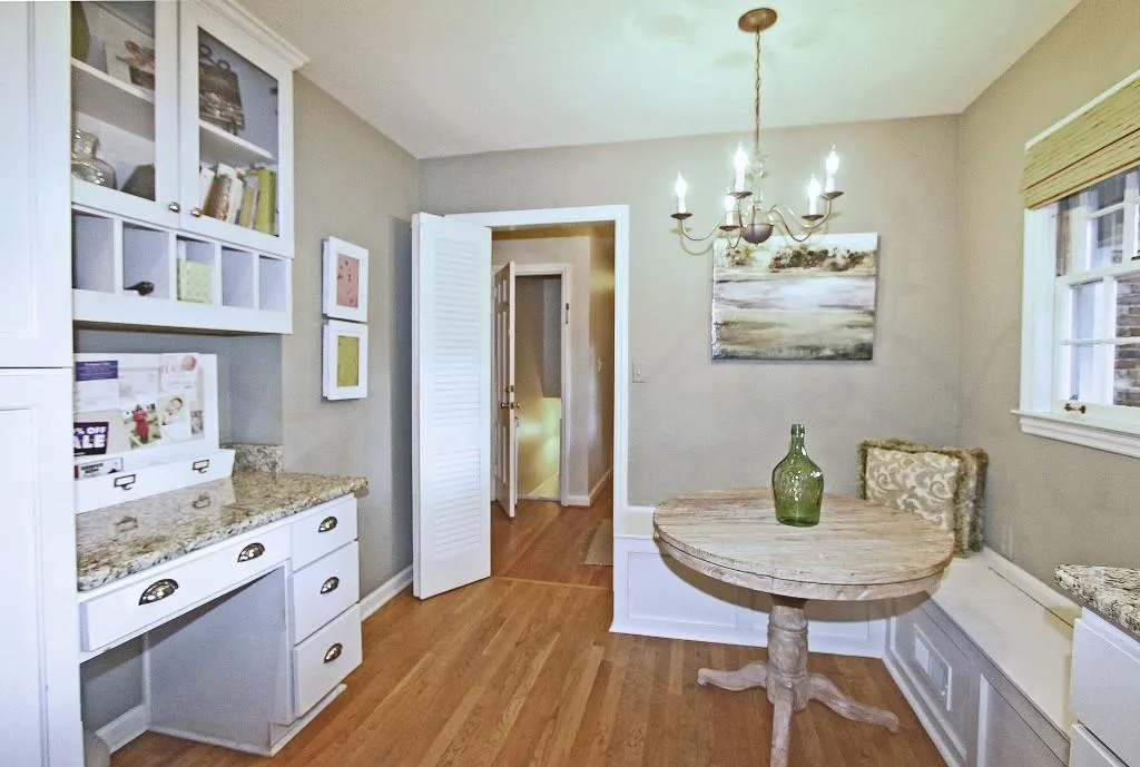 530 Forest Hills Drive, Sandy Springs, Georgia 30342, 3 Bedrooms Bedrooms, ,2 BathroomsBathrooms,Residential,Sold,530 Forest Hills Drive,5585141