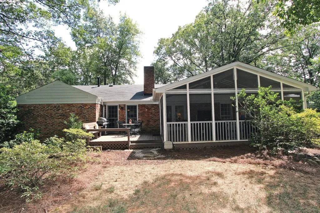 530 Forest Hills Drive, Sandy Springs, Georgia 30342, 3 Bedrooms Bedrooms, ,2 BathroomsBathrooms,Residential,Sold,530 Forest Hills Drive,5585141