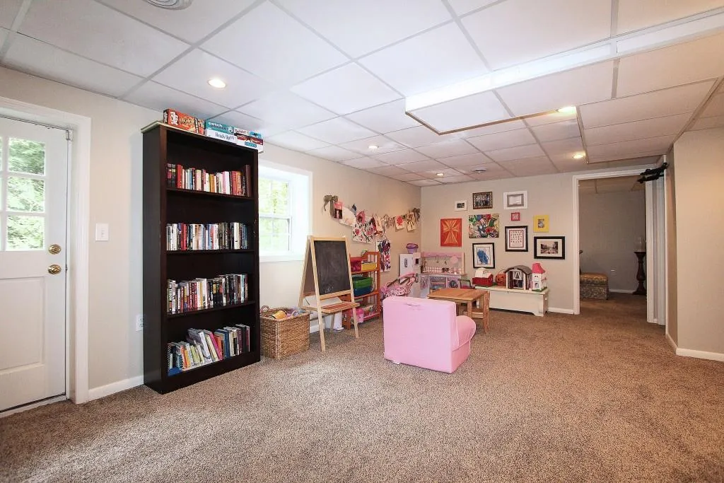 530 Forest Hills Drive, Sandy Springs, Georgia 30342, 3 Bedrooms Bedrooms, ,2 BathroomsBathrooms,Residential,Sold,530 Forest Hills Drive,5585141