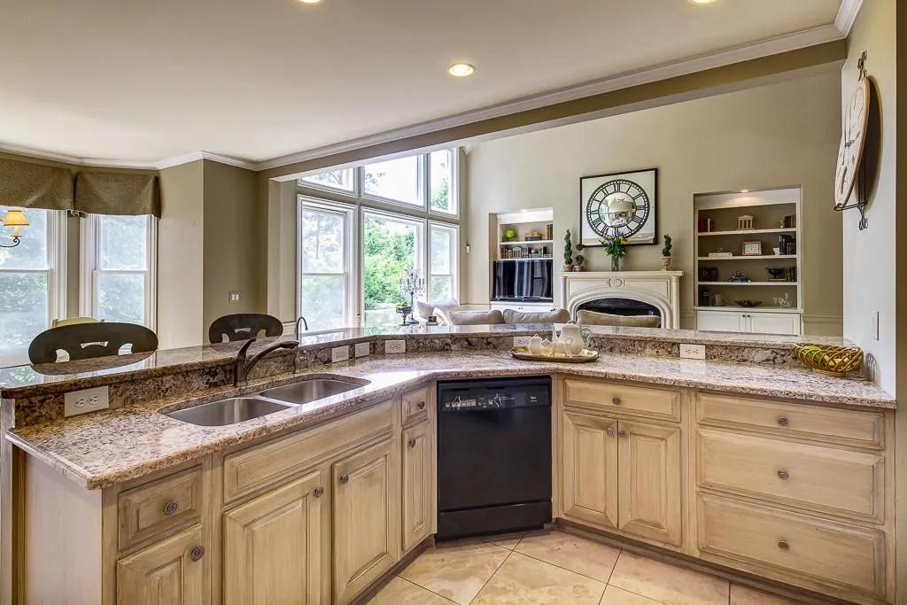 1123 Whitehall Pointe, Sandy Springs, Georgia 30338, 4 Bedrooms Bedrooms, ,3 BathroomsBathrooms,Residential,Sold,1123 Whitehall Pointe,5698883