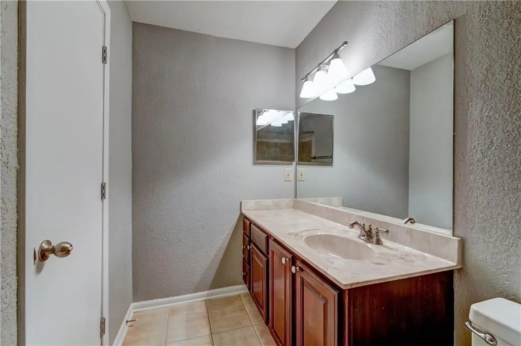 6900 Roswell Road Unit I7, Atlanta, Georgia 30328, 3 Bedrooms Bedrooms, ,2 BathroomsBathrooms,Residential,Sold,6900 Roswell Road Unit I7,6037912