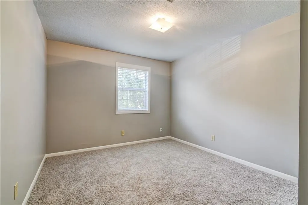 6900 Roswell Road Unit I7, Atlanta, Georgia 30328, 3 Bedrooms Bedrooms, ,2 BathroomsBathrooms,Residential,Sold,6900 Roswell Road Unit I7,6037912