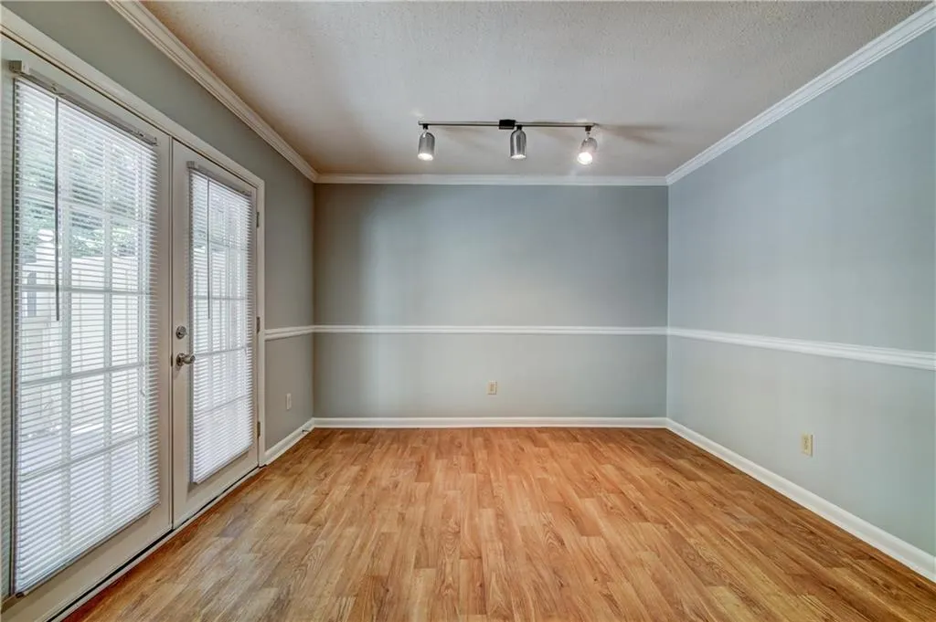 6900 Roswell Road Unit I7, Atlanta, Georgia 30328, 3 Bedrooms Bedrooms, ,2 BathroomsBathrooms,Residential,Sold,6900 Roswell Road Unit I7,6037912