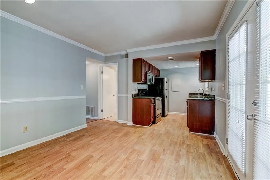 6900 Roswell Road Unit I7, Atlanta, Georgia 30328, 3 Bedrooms Bedrooms, ,2 BathroomsBathrooms,Residential,Sold,6900 Roswell Road Unit I7,6037912