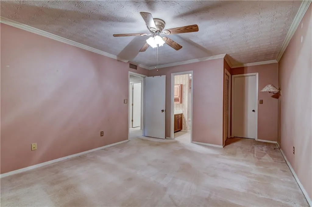 209 Woodcliff Drive, Atlanta, Georgia 30350, 2 Bedrooms Bedrooms, ,2 BathroomsBathrooms,Residential,Sold,209 Woodcliff Drive,5892515