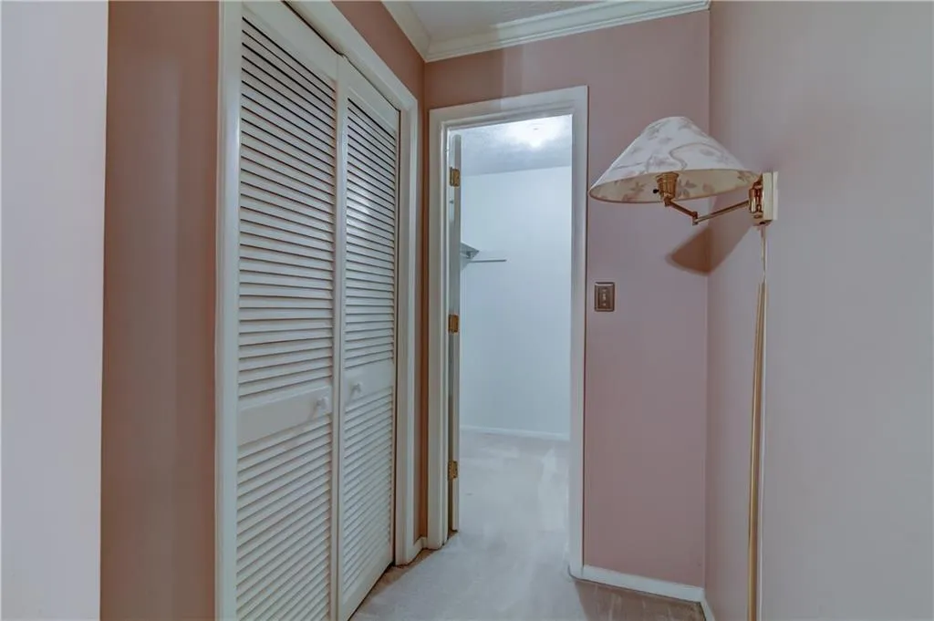 209 Woodcliff Drive, Atlanta, Georgia 30350, 2 Bedrooms Bedrooms, ,2 BathroomsBathrooms,Residential,Sold,209 Woodcliff Drive,5892515