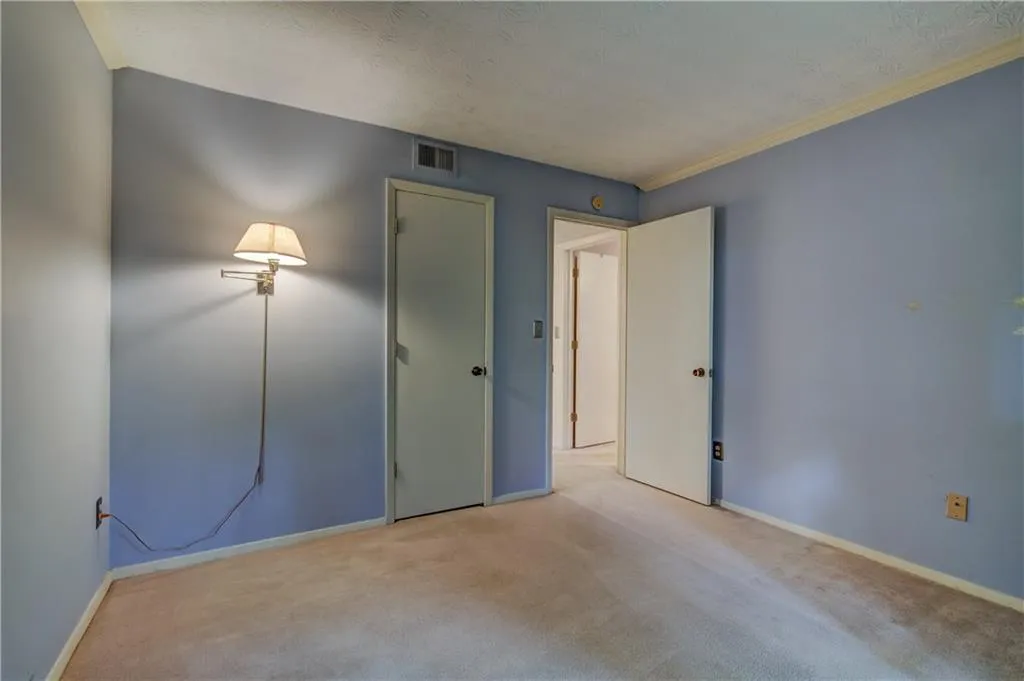 209 Woodcliff Drive, Atlanta, Georgia 30350, 2 Bedrooms Bedrooms, ,2 BathroomsBathrooms,Residential,Sold,209 Woodcliff Drive,5892515