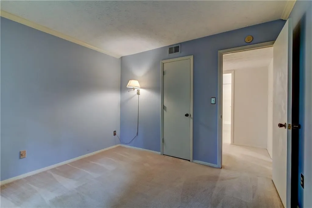 209 Woodcliff Drive, Atlanta, Georgia 30350, 2 Bedrooms Bedrooms, ,2 BathroomsBathrooms,Residential,Sold,209 Woodcliff Drive,5892515