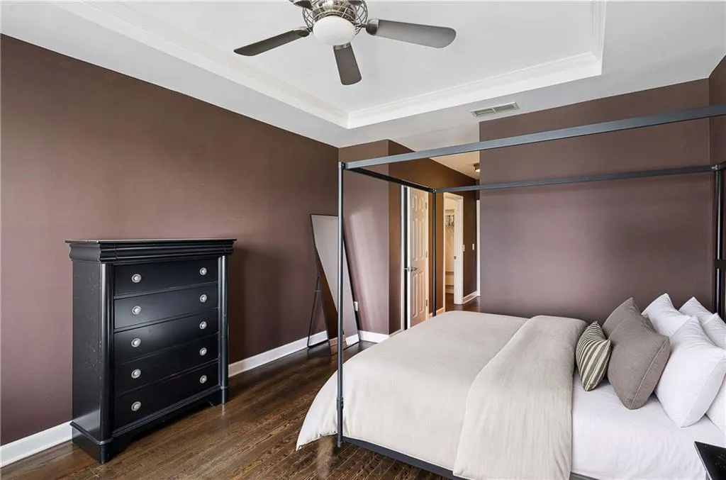 3334 Peachtree Road Ne Unit 1001, Atlanta, Georgia 30326, 1 Bedroom Bedrooms, 0 ,1 BathroomBathrooms,Residential,For Sale,3334 Peachtree Road Ne Unit 1001,7814047