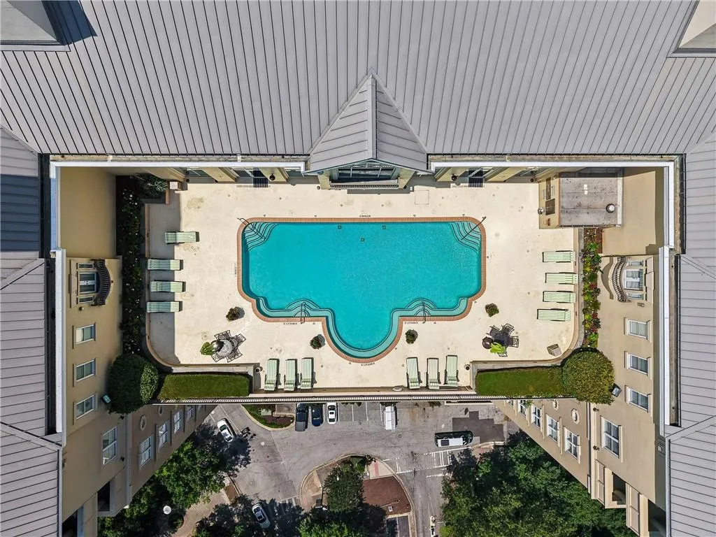Aerial view of the saltwater pool & sunning deck at Meridian Buckhead.