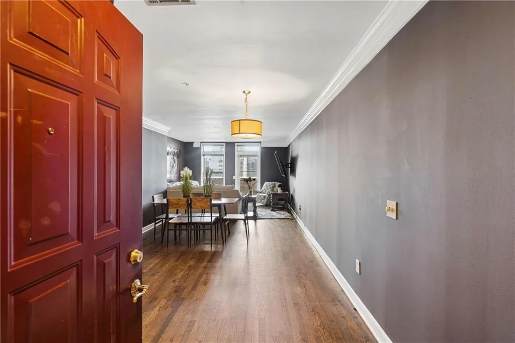 3334 Peachtree Road Ne Unit 1001, Atlanta, Georgia 30326, 1 Bedroom Bedrooms, 0 ,1 BathroomBathrooms,Residential,For Sale,3334 Peachtree Road Ne Unit 1001,7814047