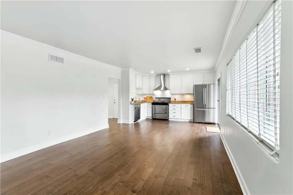 1705 Monroe Drive Ne Unit B05, Atlanta, Georgia 30324, 2 Bedrooms Bedrooms, ,1 BathroomBathrooms,Residential,For Sale,1705 Monroe Drive Ne Unit B05,7619070