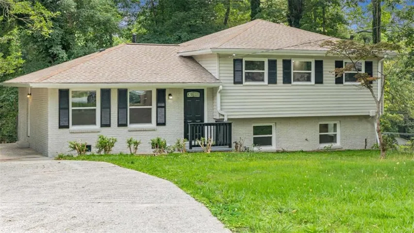 5678 Deerfield Court, South Fulton, Georgia 30349
