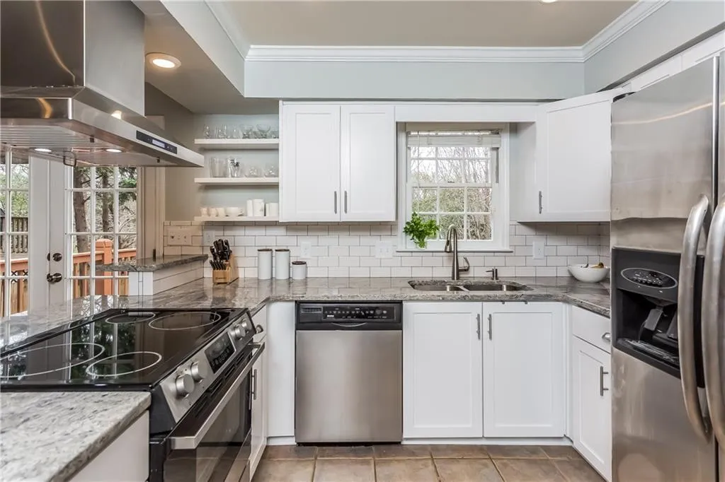 1756 Ridgeway Avenue Nw, Atlanta, Georgia 30318, 3 Bedrooms Bedrooms, ,2 BathroomsBathrooms,Residential,Sold,1756 Ridgeway Avenue Nw,5654510