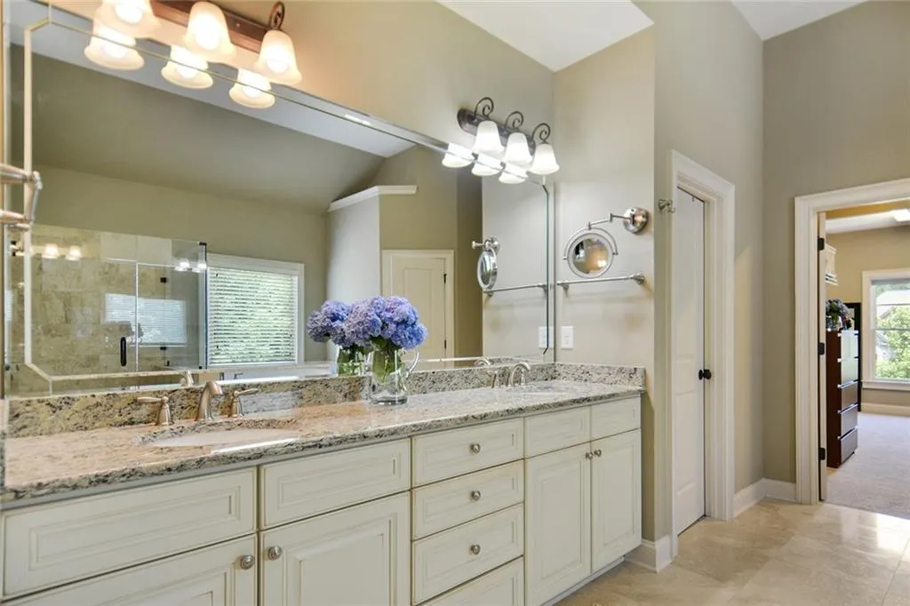 1035 Balmoral Road, Atlanta, Georgia 30319, 6 Bedrooms Bedrooms, ,5 BathroomsBathrooms,Residential,Sold,1035 Balmoral Road,6558554