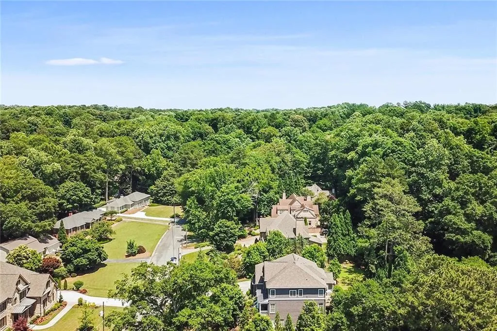 1035 Balmoral Road, Atlanta, Georgia 30319, 6 Bedrooms Bedrooms, ,5 BathroomsBathrooms,Residential,Sold,1035 Balmoral Road,6558554