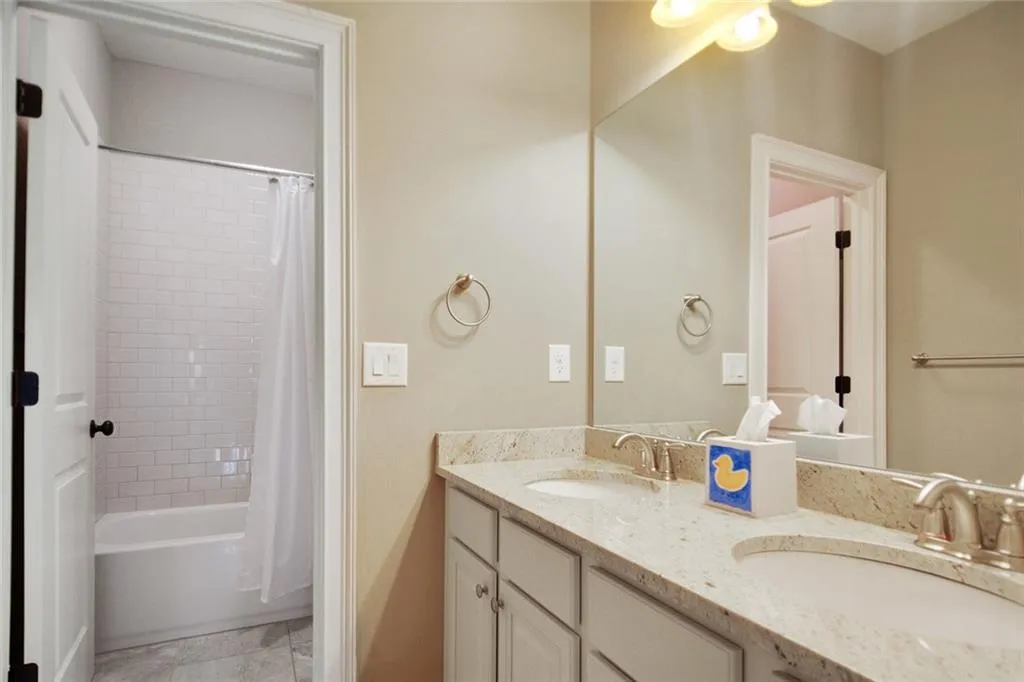 1035 Balmoral Road, Atlanta, Georgia 30319, 6 Bedrooms Bedrooms, ,5 BathroomsBathrooms,Residential,Sold,1035 Balmoral Road,6558554