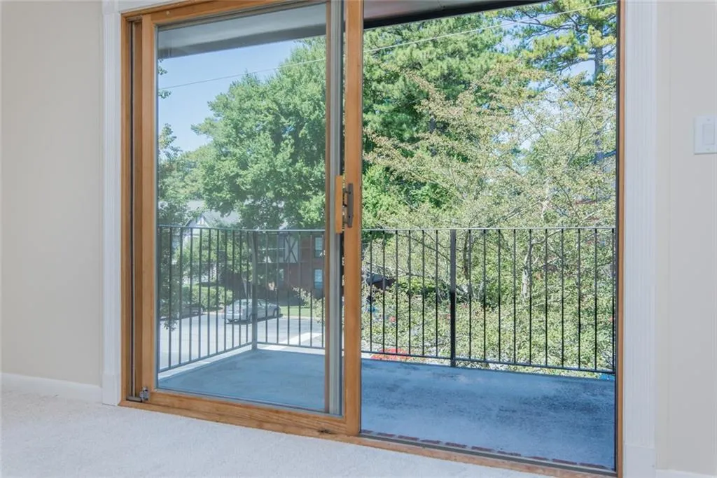 6851 Roswell Road Unit O9, Sandy Springs, Georgia 30328, 1 Bedroom Bedrooms, ,1 BathroomBathrooms,Residential,Sold,6851 Roswell Road Unit O9,6604271