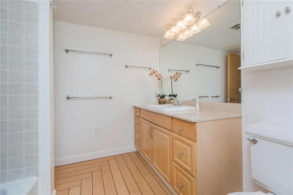 6851 Roswell Road Unit O9, Sandy Springs, Georgia 30328, 1 Bedroom Bedrooms, ,1 BathroomBathrooms,Residential,Sold,6851 Roswell Road Unit O9,6604271