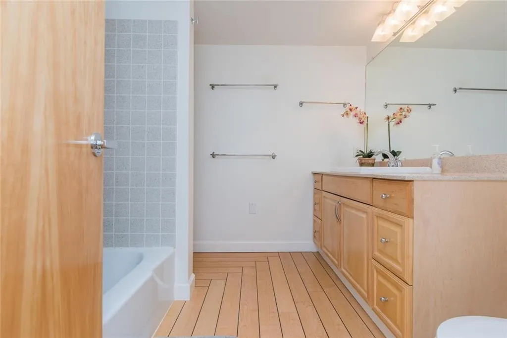 6851 Roswell Road Unit O9, Sandy Springs, Georgia 30328, 1 Bedroom Bedrooms, ,1 BathroomBathrooms,Residential,Sold,6851 Roswell Road Unit O9,6604271