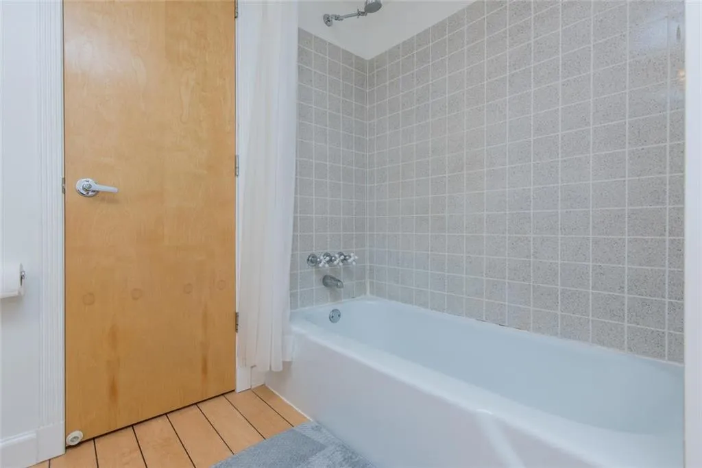 6851 Roswell Road Unit O9, Sandy Springs, Georgia 30328, 1 Bedroom Bedrooms, ,1 BathroomBathrooms,Residential,Sold,6851 Roswell Road Unit O9,6604271