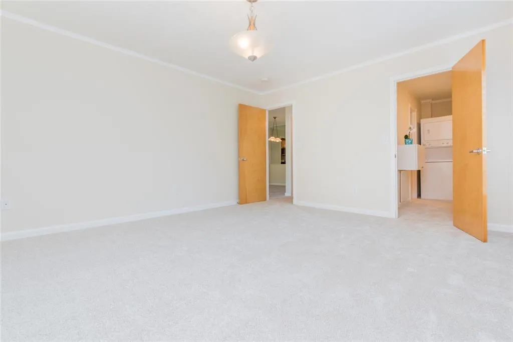 6851 Roswell Road Unit O9, Sandy Springs, Georgia 30328, 1 Bedroom Bedrooms, ,1 BathroomBathrooms,Residential,Sold,6851 Roswell Road Unit O9,6604271